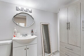 3 Mi to Coachella: Quaint Studio w/ Shared Yard!