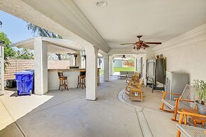 3 Mi to Coachella: Quaint Studio w/ Shared Yard!