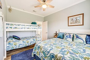 1 Mi to Marina: Rockport Vacation Rental