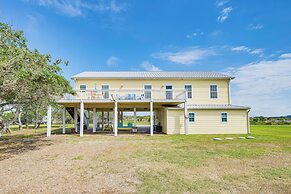 1 Mi to Marina: Rockport Vacation Rental