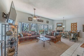 Alto Townhome w/ Resort Amenities Near Ski Apache!