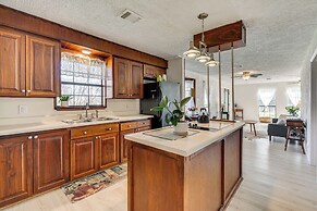 Charming Austin Home on 2 Acres: BBQ & Yard!