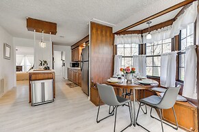 Charming Austin Home on 2 Acres: BBQ & Yard!