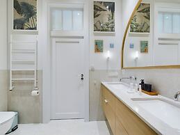 Apartment With Patio in Sopot by Renters