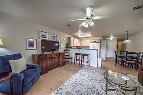 Ww H202 Mather Street Retreat 2 Bedroom Condo by RedAwning