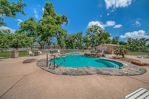 Ww H202 Mather Street Retreat 2 Bedroom Condo by RedAwning