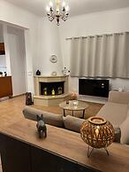 Cozy 2 Bedroom Apartment in Spilia