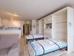 Nice Apartment With Sea-views