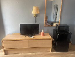 Relax Inn By OYO Clinton