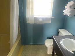 Relax Inn By OYO Clinton