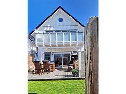 Holiday Home Apartment - East