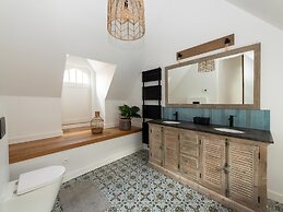 Beautiful Holiday Home in the Center