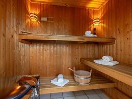 Modern Holiday Home With Garden