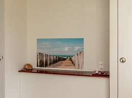 Modern Holiday Home With Garden