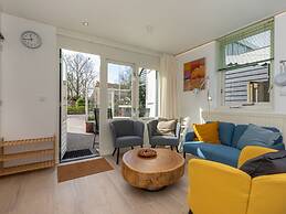 Modern Holiday Home With Garden