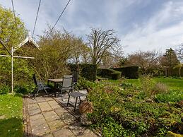 Modern Holiday Home With Garden