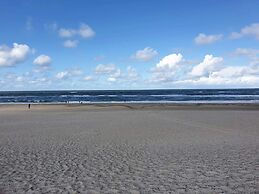 5 Star Holiday Home in Henne