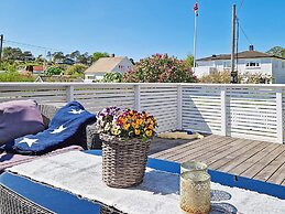 6 Person Holiday Home in Skjaerhalden