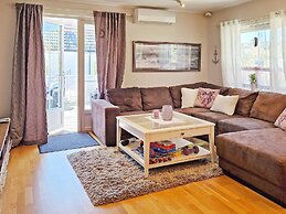 6 Person Holiday Home in Skjaerhalden