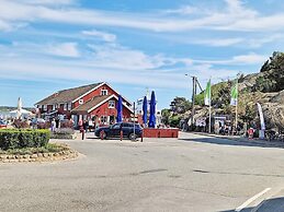 6 Person Holiday Home in Skjaerhalden