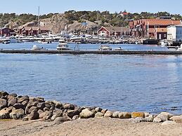 6 Person Holiday Home in Skjaerhalden