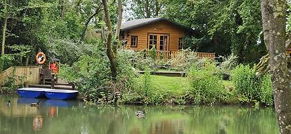 Inviting 1-bed Cabin in Newmarket