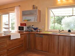 House in Montfort-sur-argens With Garden