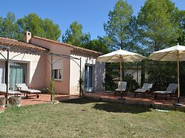 House in Montfort-sur-argens With Garden