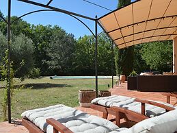 House in Montfort-sur-argens With Garden