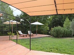 House in Montfort-sur-argens With Garden