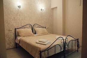 Hotel Crystall