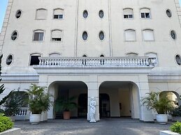 Maison Champs Elysees