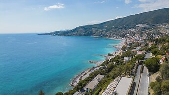 Sky Sea Apartment by Wonderful Italy