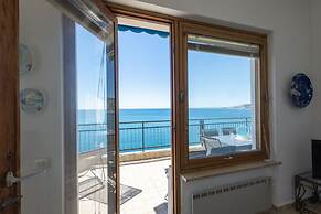 Sky Sea Apartment by Wonderful Italy