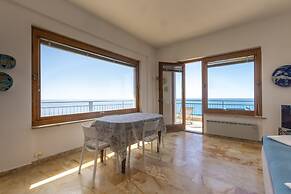 Sky Sea Apartment by Wonderful Italy