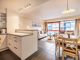 Nice Apartment Close to the sea and Center