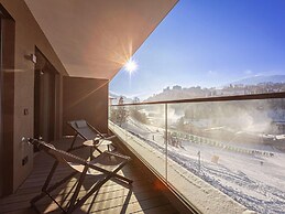 Studio With Balcony on the ski Slopes