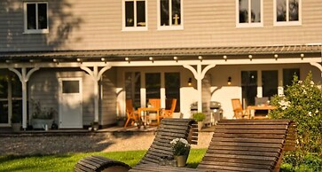 Northern Lights Modern Retreat