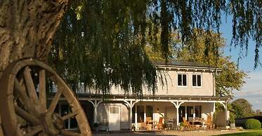 Northern Lights Modern Retreat