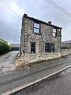 Lovely 3-bed House in Holmfirth