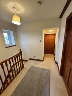 Lovely 3-bed House in Holmfirth