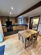 Lovely 3-bed House in Holmfirth