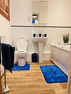 Beautiful 2 - Bed Apartment in Aylesbury
