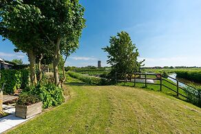Detached Chalet With a Panoramic View!