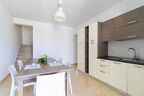 3917 Villetta Giardino dei Pini by Barbarhouse