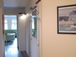 8 Bohler Brise Modern Retreat