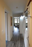 8 Bohler Brise Modern Retreat