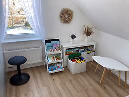 Summit Happiness at the Purple Beech