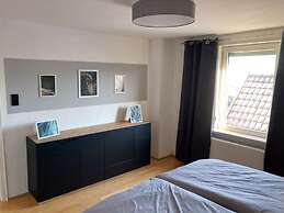 Summit Happiness at the Purple Beech