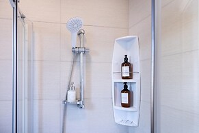 Cozinest Eco Apartment Plant Based Breakfast Included